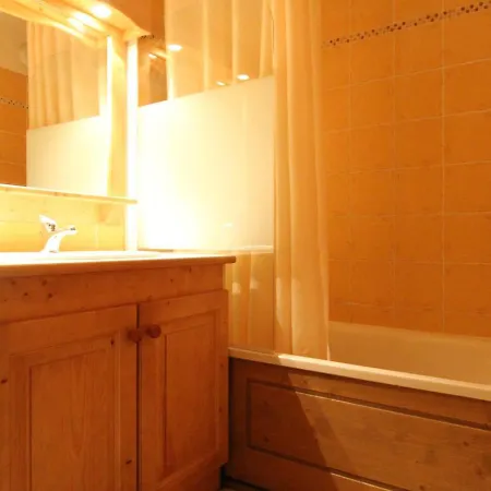 Apartamento Au Pied Des Pistes Pour 6 Personnes - Confortable A Val Cenis - Fr-1-508-44 Lanslevillard